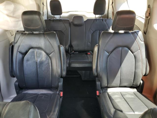 Photo 10 from auction – 2017 CHRYSLER PACIFICA T with VIN 2C4RC1BG8HR683386
