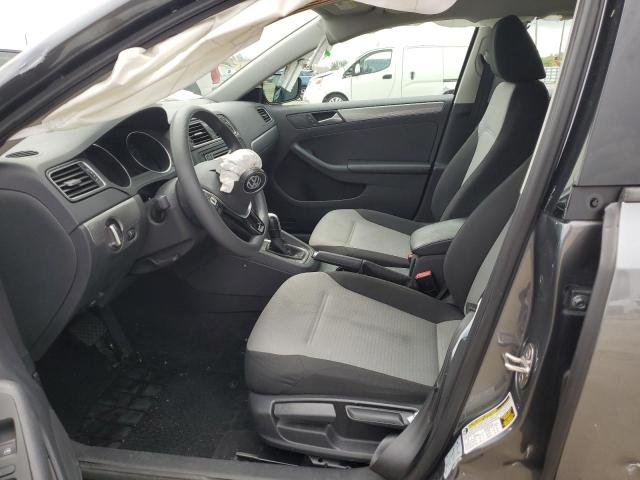 Photo 7 from auction – 2018 VOLKSWAGEN JETTA S with VIN 3VW2B7AJ5JM239011