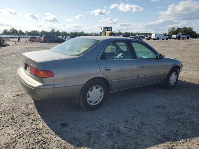Photo 3 from auction – 2000 TOYOTA CAMRY CE with VIN 4T1BG22K8YU660432