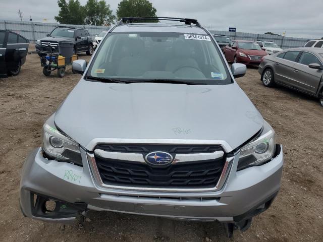 Photo 5 from auction – 2017 SUBARU FORESTER 2 with VIN JF2SJARC1HH434242