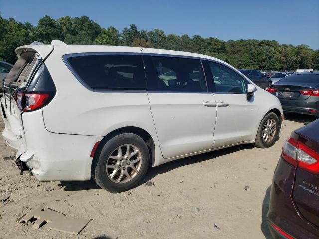 Photo 3 from auction – 2017 CHRYSLER PACIFICA L with VIN 2C4RC1CG4HR571893