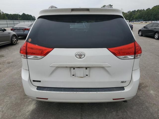 Photo 6 from auction – 2014 TOYOTA SIENNA XLE with VIN 5TDYK3DCXES517006