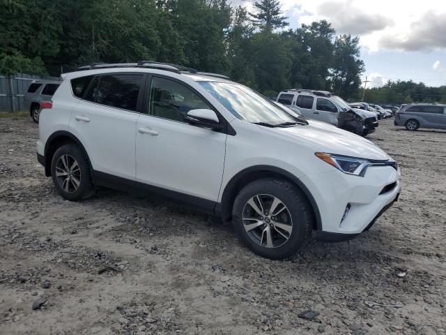 Photo 4 from auction – 2017 TOYOTA RAV4 XLE with VIN JTMRFREV0HD209516
