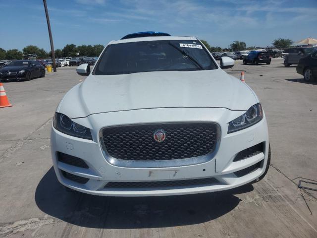 Photo 5 from auction – 2017 JAGUAR F-PACE PRE with VIN SADCJ2BV7HA066053
