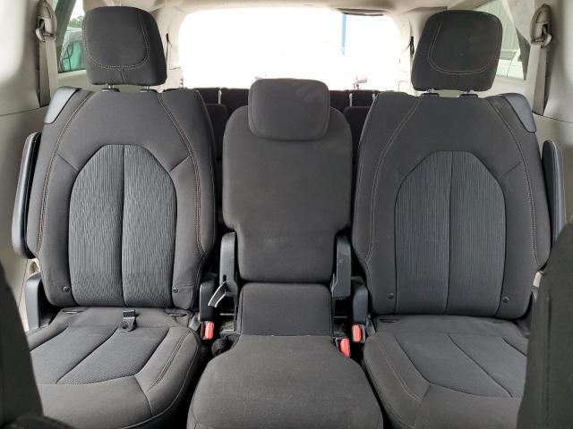 Photo 10 from auction – 2017 CHRYSLER PACIFICA T with VIN 2C4RC1DG0HR721710