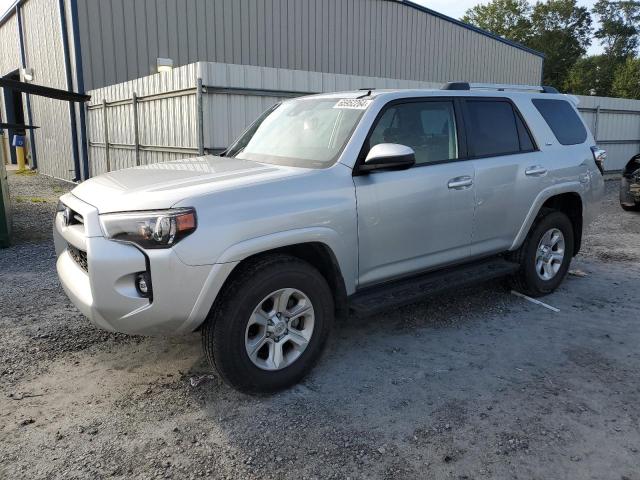 TOYOTA 4RUNNER SR 2022 with VIN JTEMU5JRXN6054616 - Photo from auction