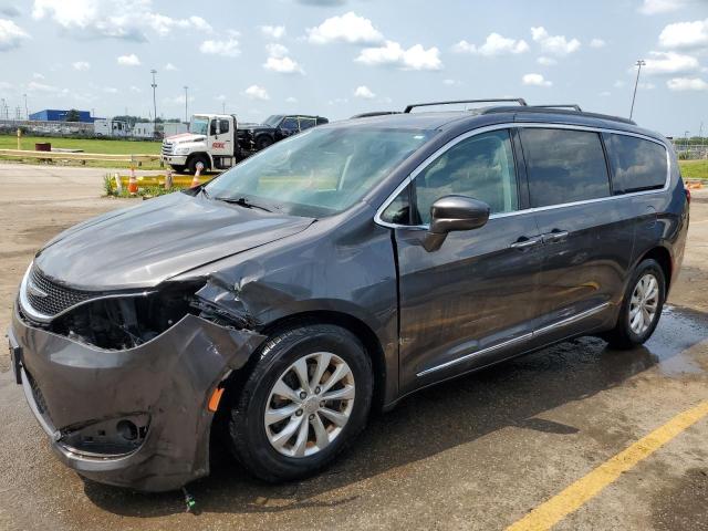 CHRYSLER PACIFICA T 2017 with VIN 2C4RC1BG1HR543888 - Photo from auction