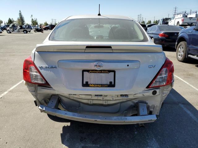 صورة رقم 6 من المزاد - 2017 NISSAN VERSA S مع VIN 3N1CN7AP1HK451111