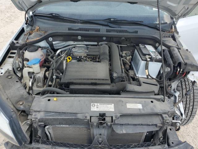 Photo 11 from auction – 2018 VOLKSWAGEN JETTA S with VIN 3VW2B7AJ9JM215973