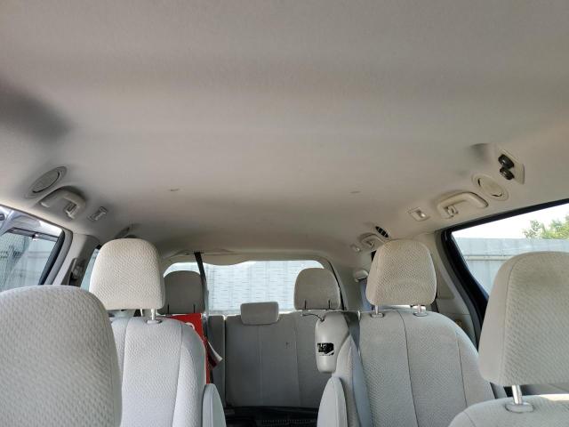 Photo 10 from auction – 2012 TOYOTA SIENNA LE with VIN 5TDKK3DC5CS272893