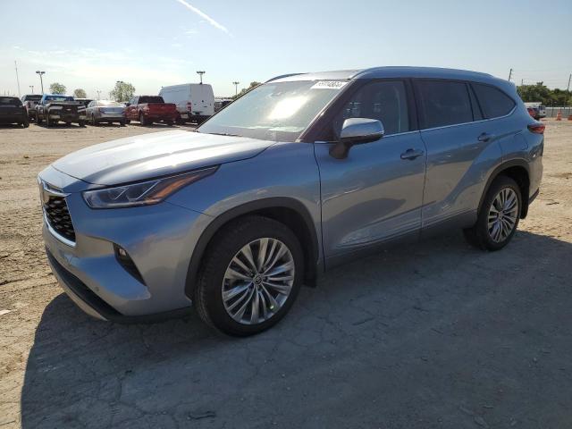 TOYOTA HIGHLANDER 2022 with VIN 5TDFZRBH7NS200949 - Photo from auction