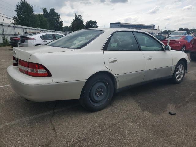 Photo 3 from auction – 2001 LEXUS ES 300 with VIN JT8BF28G915107152