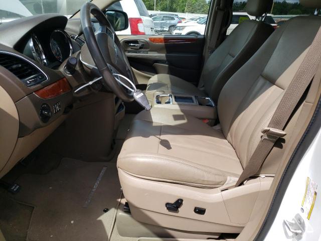 Photo 7 from auction – 2013 CHRYSLER TOWN & COU with VIN 2C4RC1BG4DR816252