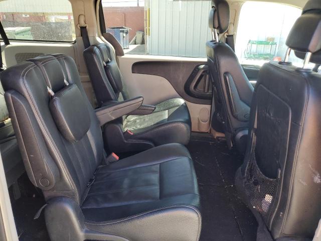 Photo 11 from auction – 2014 CHRYSLER TOWN & COU with VIN 2C4RC1BG7ER218223