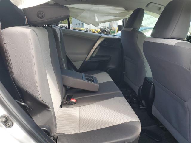 Photo 11 from auction – 2013 TOYOTA RAV4 LE with VIN JTMBFREV6DD005847
