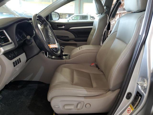 Photo 7 from auction – 2018 TOYOTA HIGHLANDER with VIN 5TDJZRFH2JS528584