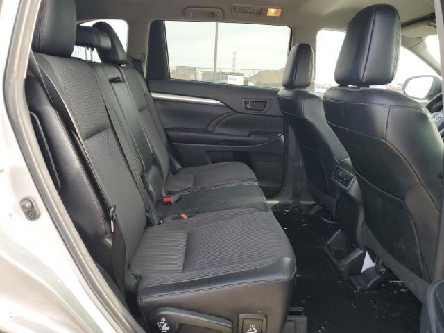Фото 11 с аукциона – 2017 TOYOTA HIGHLANDER с VIN 5TDBZRFH0HS378120