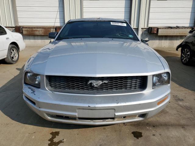Photo 5 from auction – 2006 FORD MUSTANG with VIN 1ZVHT80N265177744