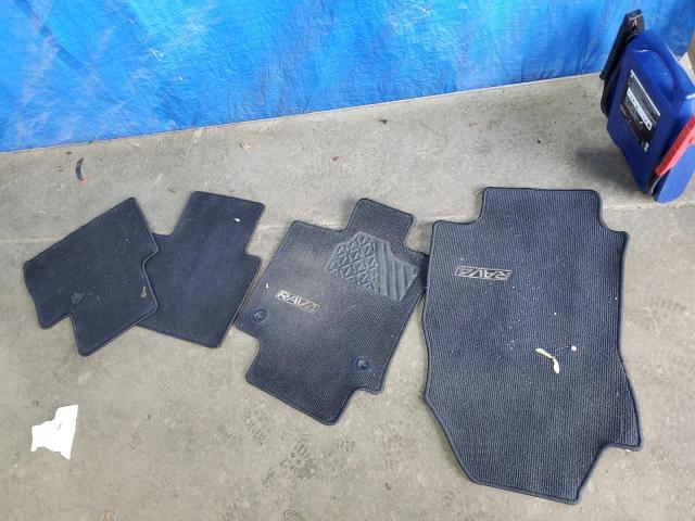 Photo 13 from auction – 2019 TOYOTA RAV4 LE with VIN 2T3F1RFV4KC048499