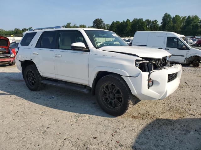 Photo 4 from auction – 2016 TOYOTA 4RUNNER SR with VIN JTEZU5JR3G5111348