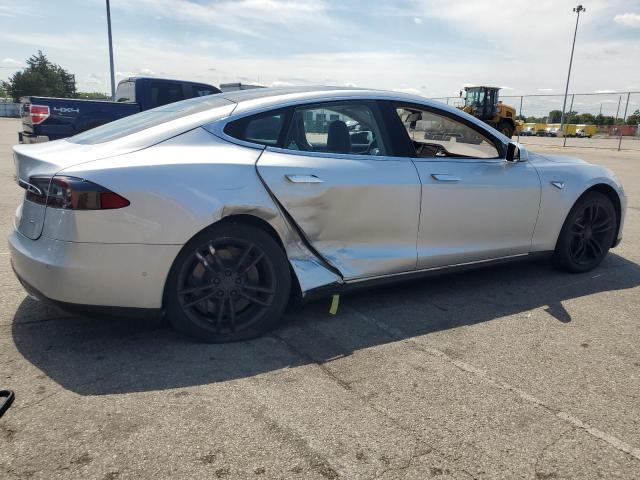 Photo 3 from auction – 2015 TESLA MODEL S 85 with VIN 5YJSA1H13FF083295