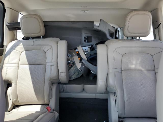 Photo 10 from auction – 2023 LINCOLN AVIATOR RE with VIN 5LM5J7WC1PGL05868