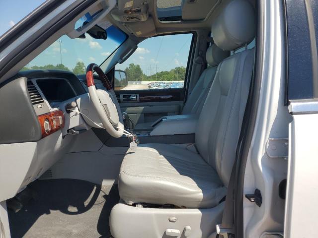 Photo 7 from auction – 2005 LINCOLN NAVIGATOR with VIN 5LMFU27585LJ06030