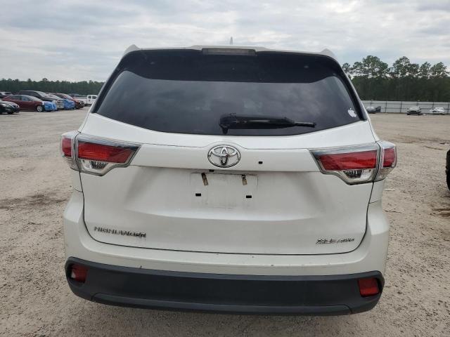 Photo 6 from auction – 2015 TOYOTA HIGHLANDER with VIN 5TDJKRFH0FS212483