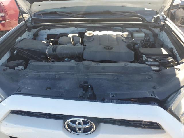 Photo 11 from auction – 2015 TOYOTA 4RUNNER SR with VIN JTEBU5JR9F5226570