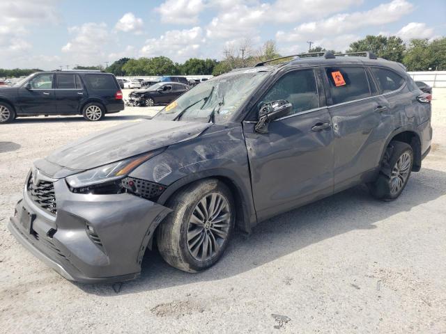 TOYOTA HIGHLANDER 2022 with VIN 5TDFZRAH4NS091500 - Photo from auction