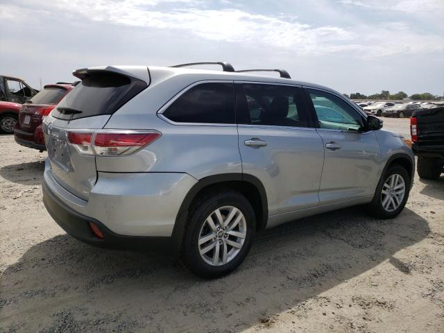 Photo 3 from auction – 2016 TOYOTA HIGHLANDER with VIN 5TDBKRFH8GS309677