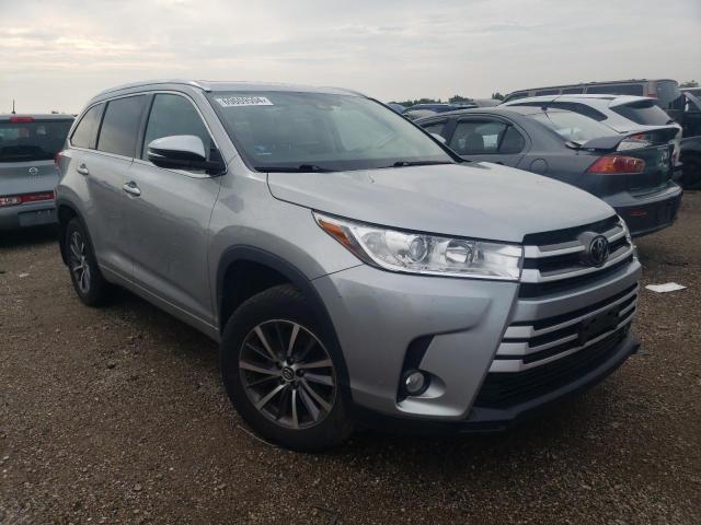 Photo 4 from auction – 2017 TOYOTA HIGHLANDER with VIN 5TDJZRFH8HS383884