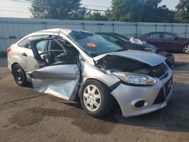Foto 4 de la subasta – 2013 FORD FOCUS S con VIN 1FADP3E20DL162715