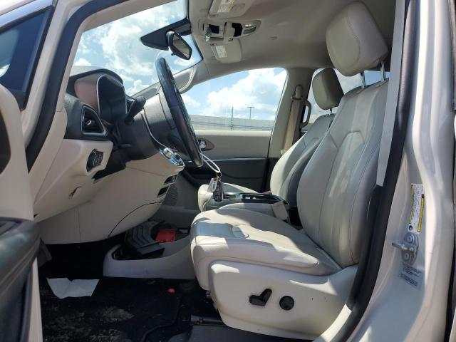 Photo 7 from auction – 2017 CHRYSLER PACIFICA T with VIN 2C4RC1BG1HR611347