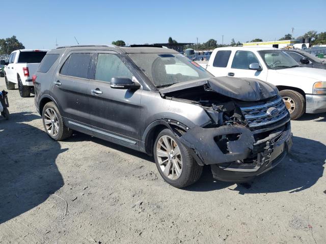 Photo 4 from auction – 2019 FORD EXPLORER L with VIN 1FM5K7F89KGA11476