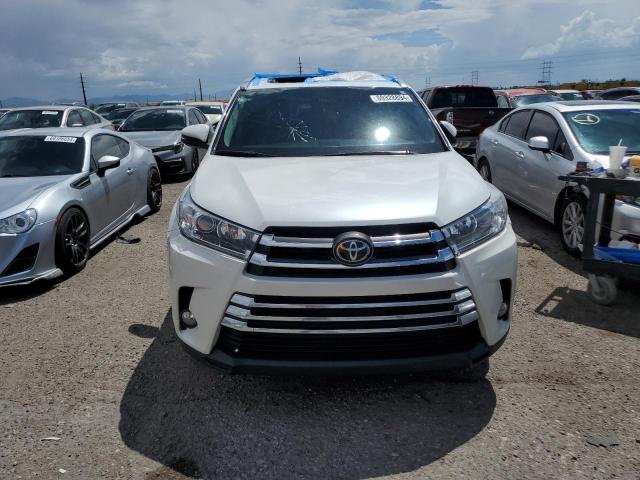 Photo 5 from auction – 2017 TOYOTA HIGHLANDER with VIN 5TDYZRFH1HS212778