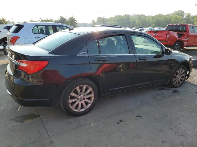 Photo 3 from auction – 2014 CHRYSLER 200 TOURIN with VIN 1C3CCBBB7EN137210
