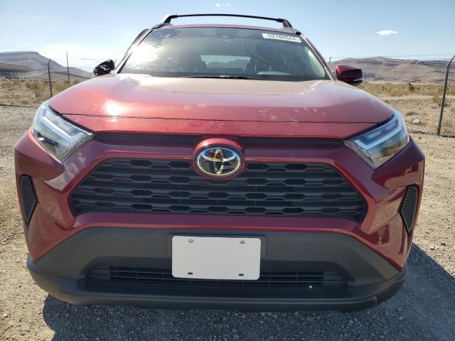Photo 5 from auction – 2022 TOYOTA RAV4 XLE with VIN 2T3W1RFV4NW215575