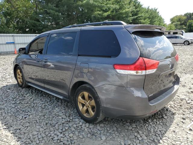 Photo 2 from auction – 2013 TOYOTA SIENNA LE with VIN 5TDKK3DC6DS332990