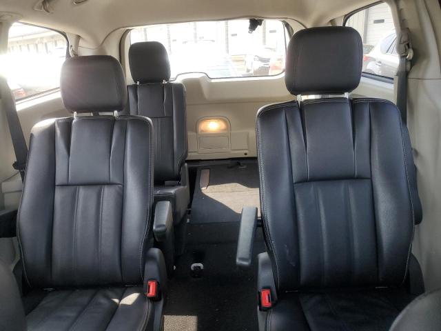 Photo 10 from auction – 2013 CHRYSLER TOWN & COU with VIN 2C4RC1BG5DR691066