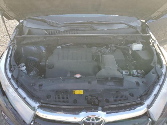 Photo 12 from auction – 2016 TOYOTA HIGHLANDER with VIN 5TDBKRFH1GS229573