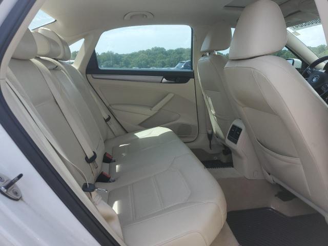 Photo 10 from auction – 2014 VOLKSWAGEN PASSAT SE with VIN 1VWBS7A35EC085151