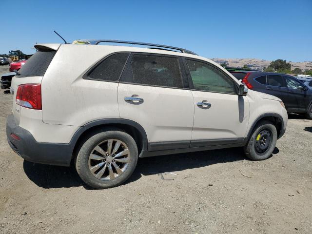 Photo 3 from auction – 2011 KIA SORENTO EX with VIN 5XYKU4A2XBG119532