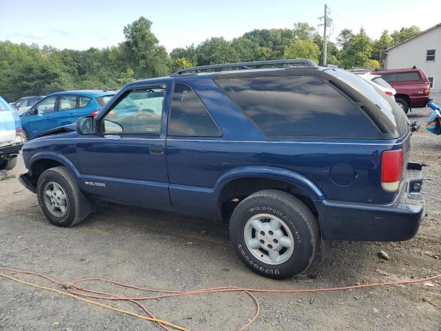 Photo 2 from auction – 2000 CHEVROLET BLAZER with VIN 1GNCT18W3YK104430
