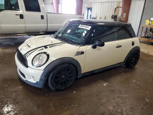 MINI COOPER S 2010 with VIN WMWMF7C51ATZ71084 - Photo from auction