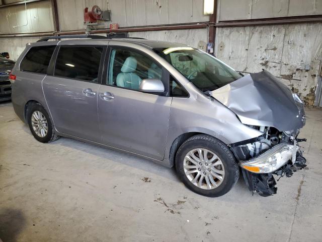 Photo 4 from auction – 2012 TOYOTA SIENNA XLE with VIN 5TDYK3DC3CS274443