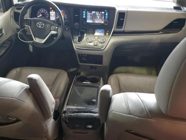 Photo 8 from auction – 2017 TOYOTA SIENNA XLE with VIN 5TDYZ3DC6HS774907