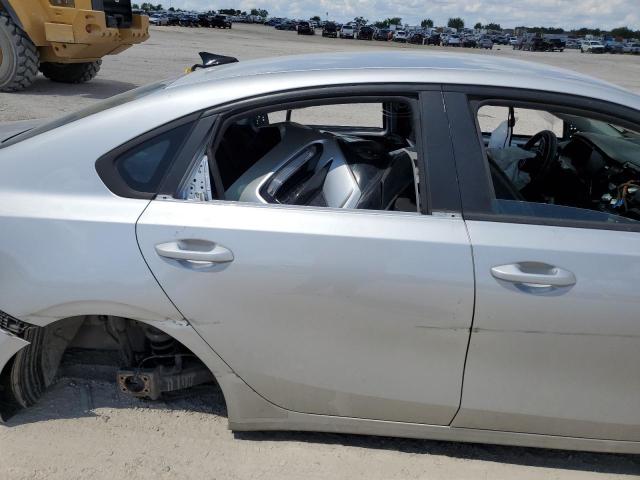 Photo 10 from auction – 2021 KIA FORTE FE with VIN 3KPF24AD8ME335176