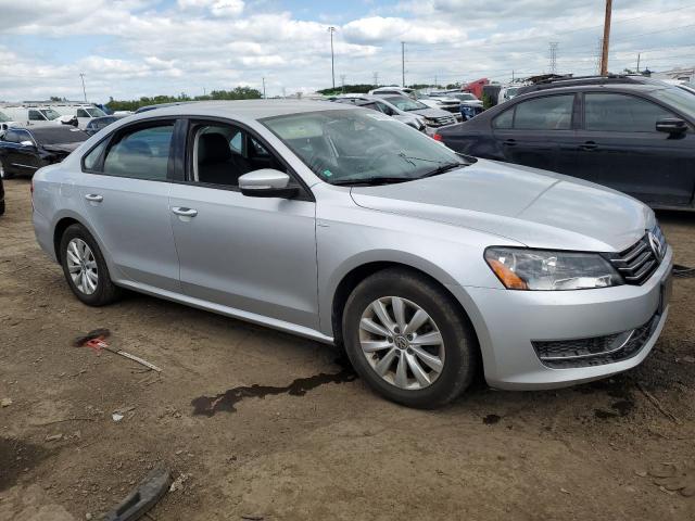 Photo 4 from auction – 2015 VOLKSWAGEN PASSAT S with VIN 1VWAT7A31FC002289