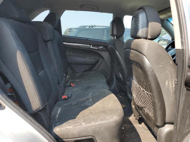 Photo 11 from auction – 2015 KIA SORENTO LX with VIN 5XYKT4A61FG630087